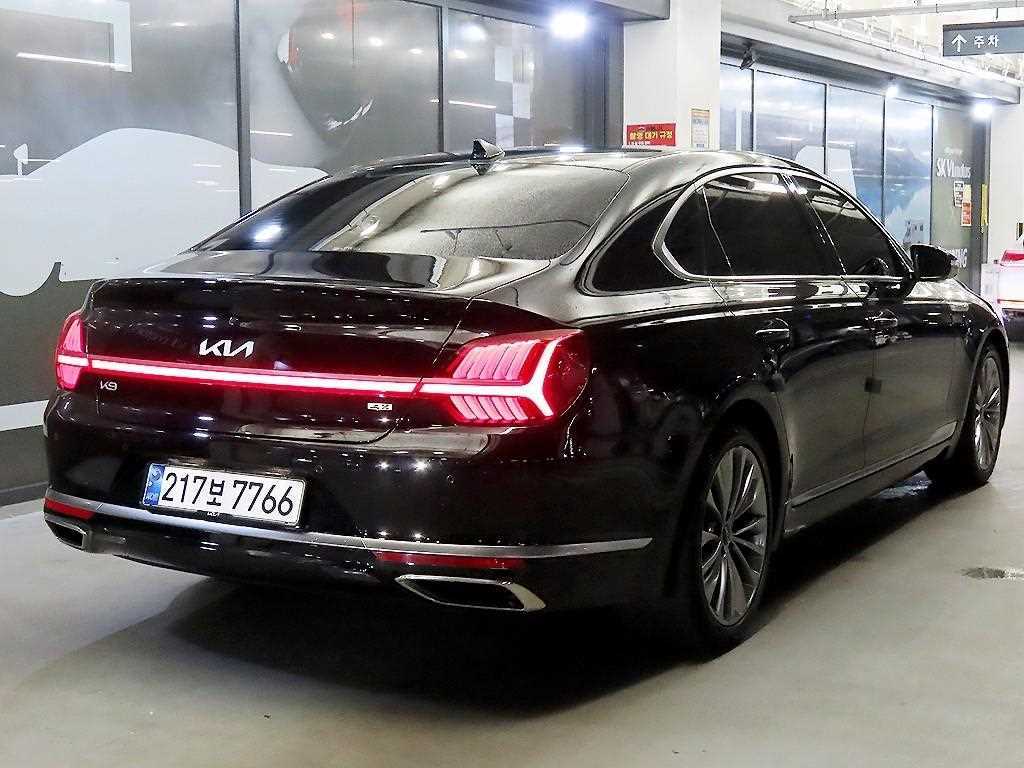 KIA K9 - Vista 4