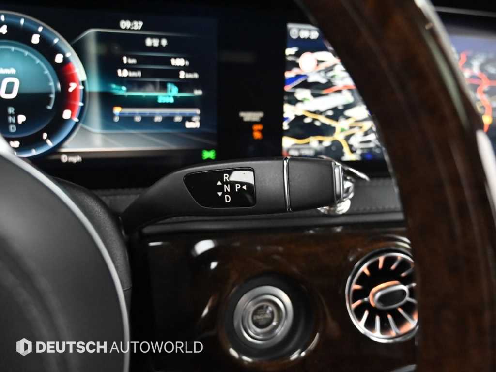 Mercedes Benz S Class - Vista 9