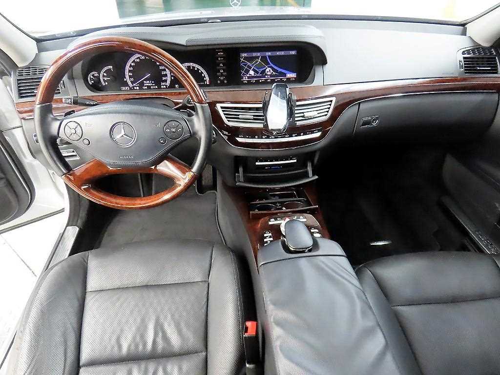 Mercedes Benz S Class - Vista 7