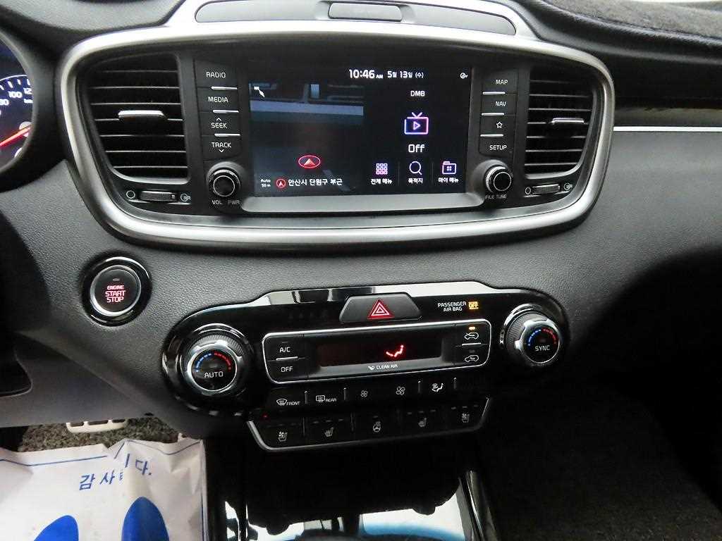 KIA Sorento - Vista 9