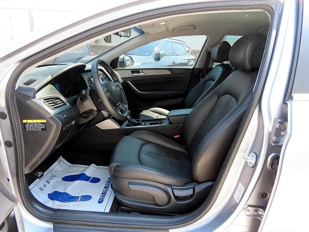 HYUNDAI Sonata - Vista 5