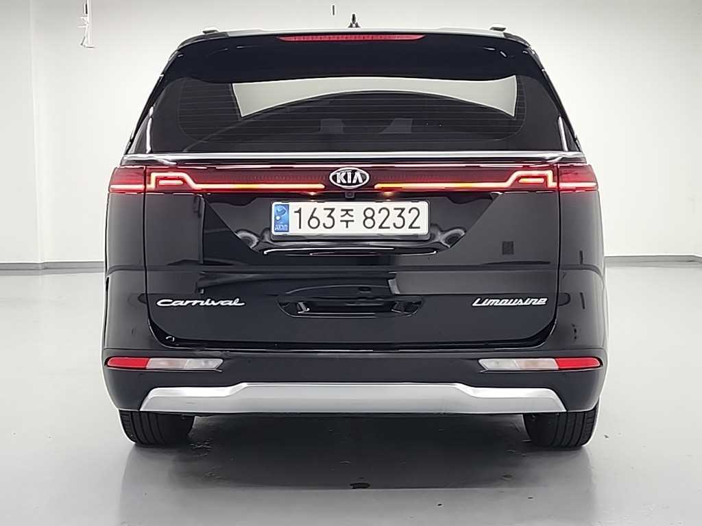 KIA Carnival - Vista 3