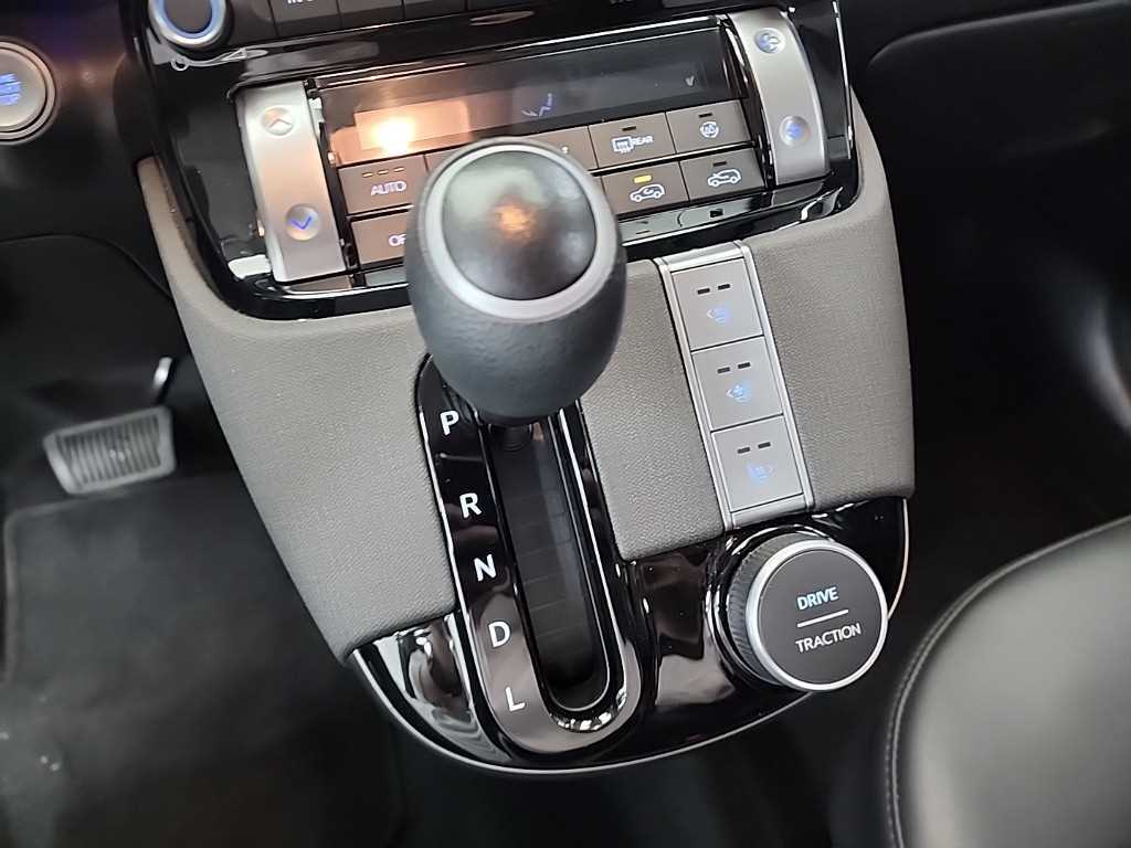 HYUNDAI Casper - Vista 8