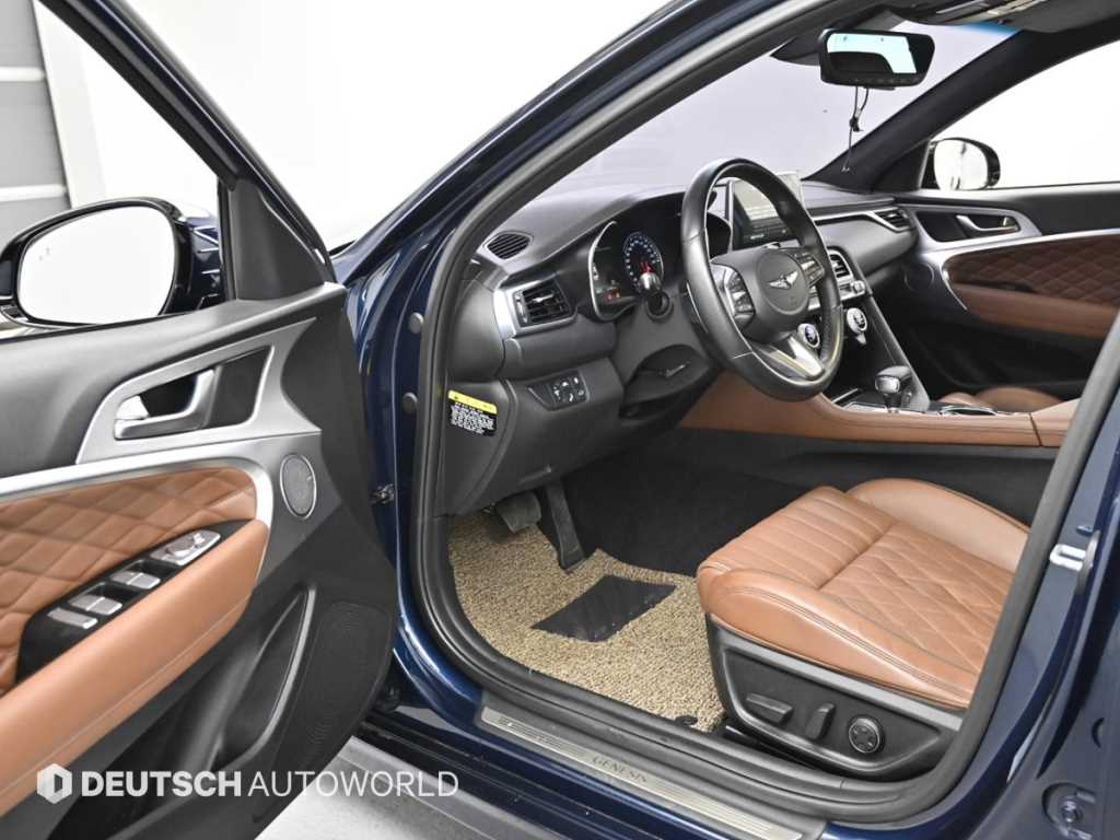 Genesis G70 - Vista 11