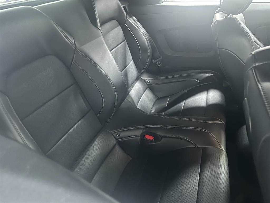 Ford Mustang - Vista 10