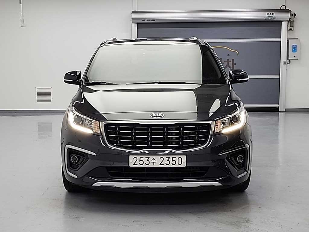 KIA Carnival - Vista 2