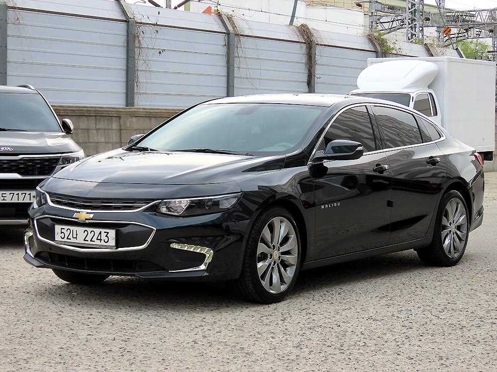 Chevrolet Malibu - Vista 2