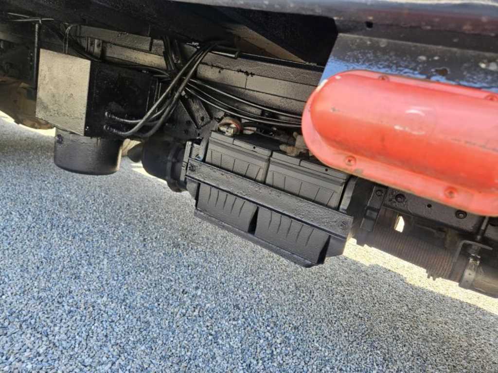 medium and large cargo truck - Vista 10