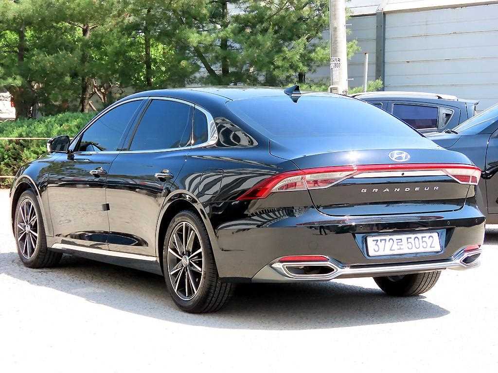 HYUNDAI Grandeur - Vista 3