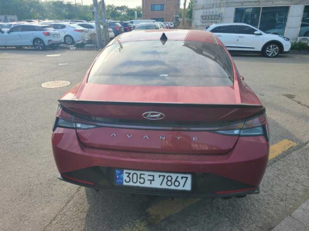 HYUNDAI Avante - Vista 4