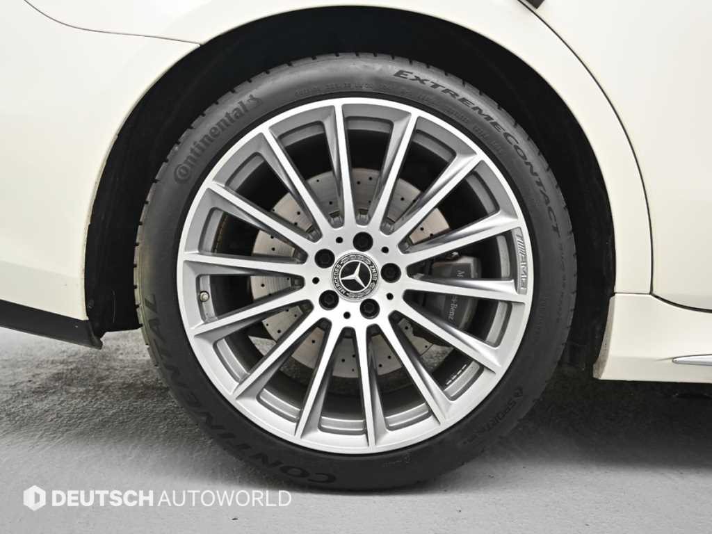 Mercedes Benz S Class - Vista 5