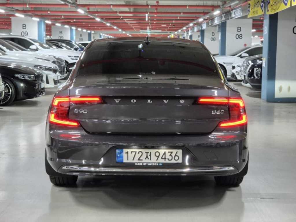 Volvo S90 - Vista 4