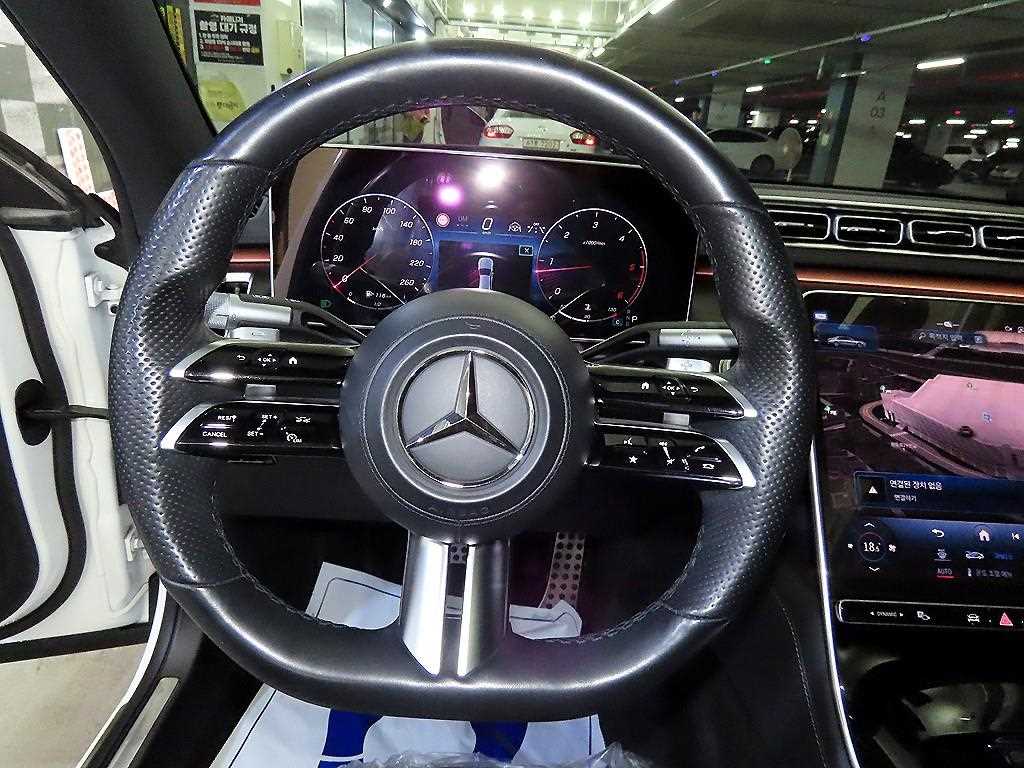 Mercedes Benz S Class - Vista 8