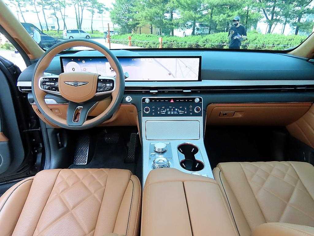 Genesis GV80 - Vista 7