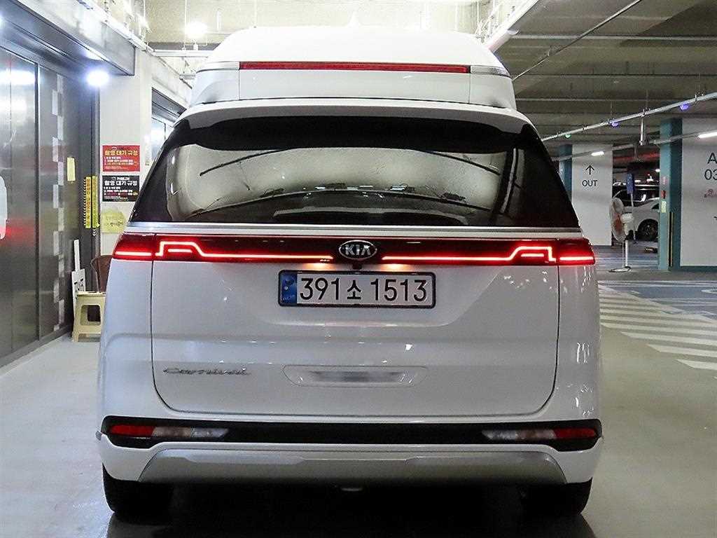 KIA Carnival - Vista 5