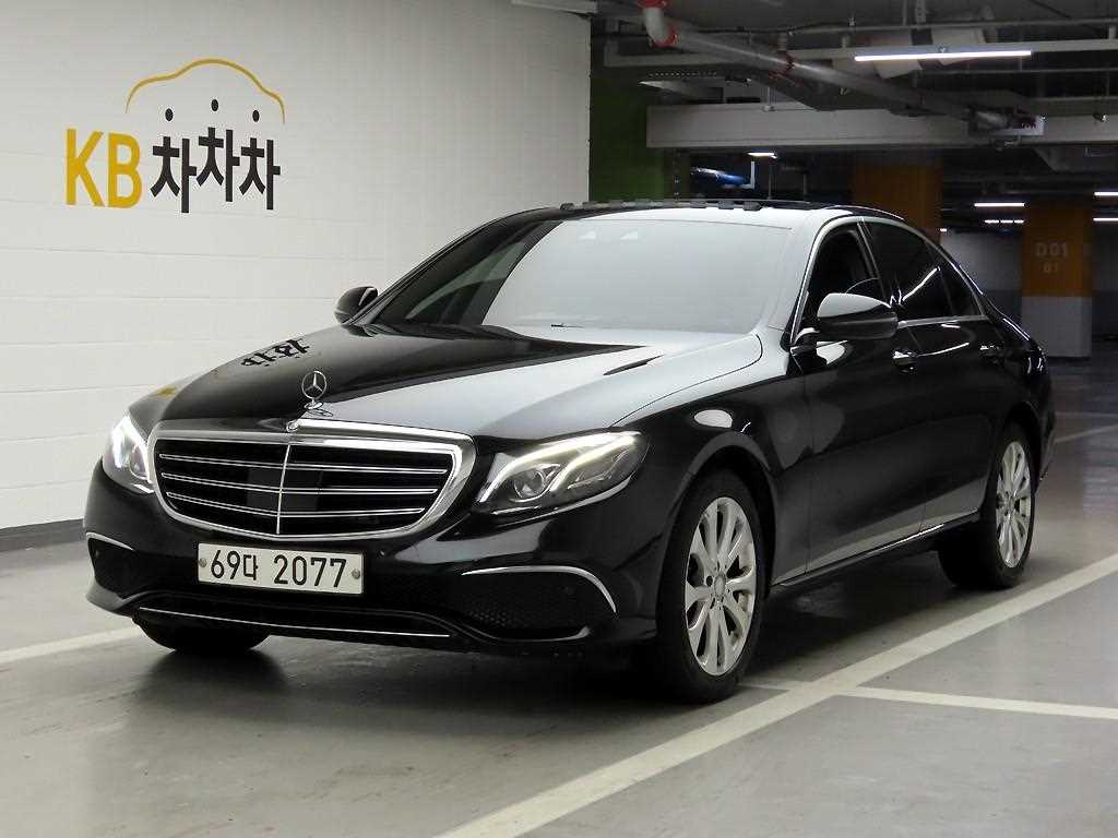 Mercedes Benz E class - Vista 2