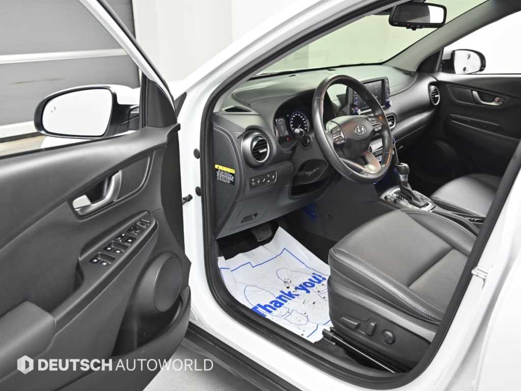 HYUNDAI Kona - Vista 11