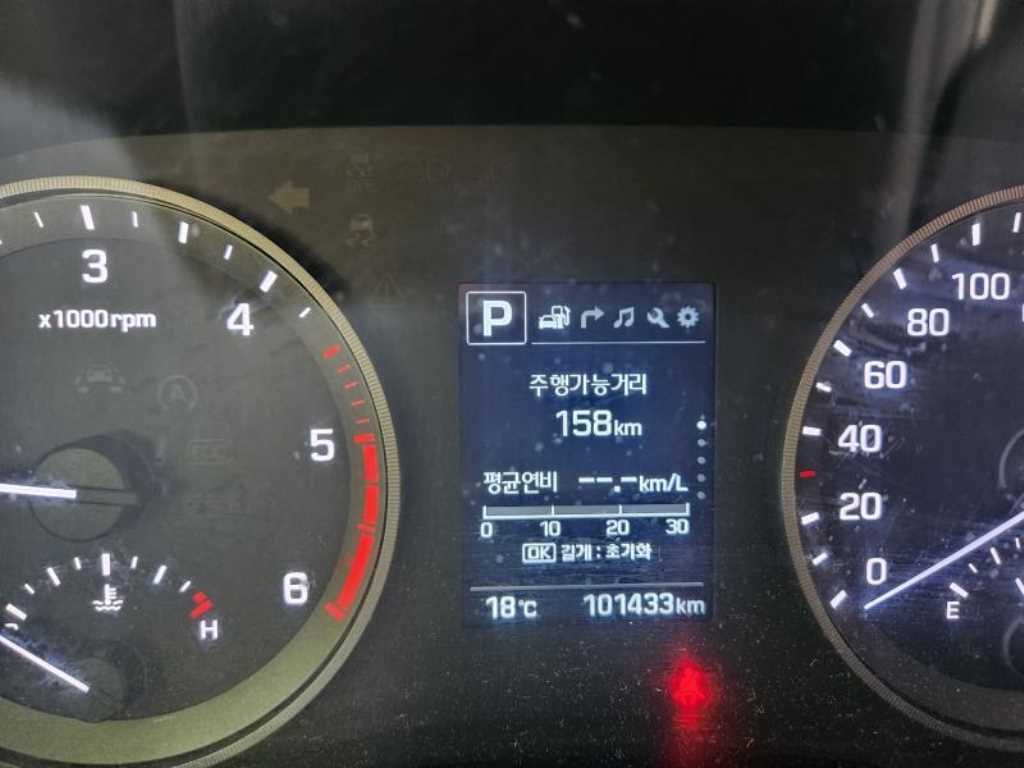HYUNDAI Tucson - Vista 5