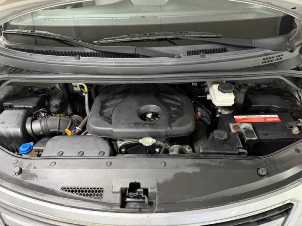 HYUNDAI Starex 2018 Gris - Importación desde Corea - HF Imports Iquique - Foto 18