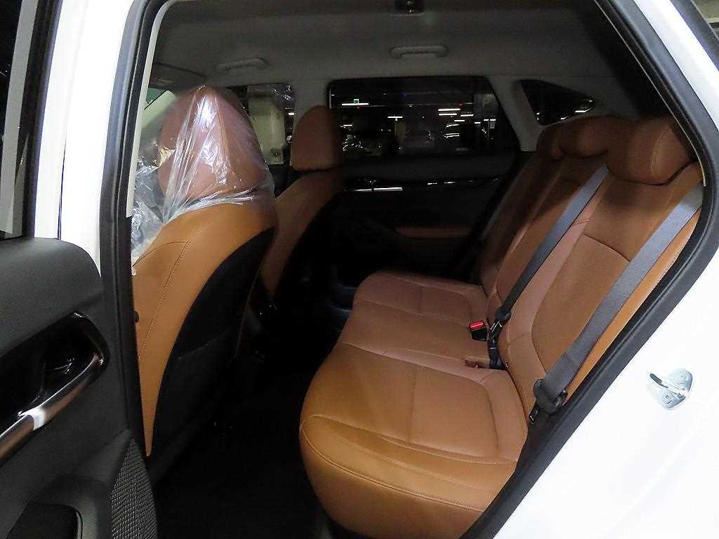 KIA Seltos - Vista 7