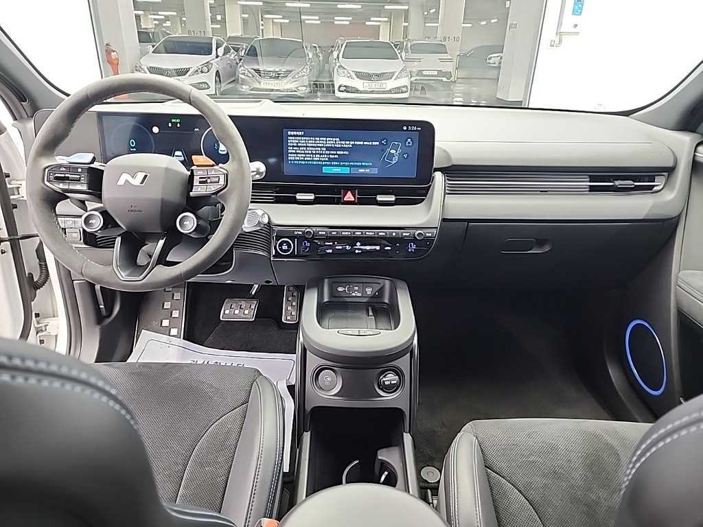 HYUNDAI Ioniq 5 - Vista 7