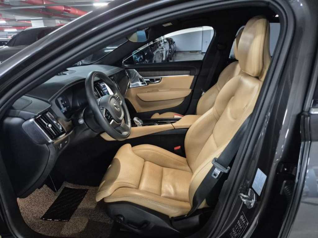 Volvo S90 - Vista 9