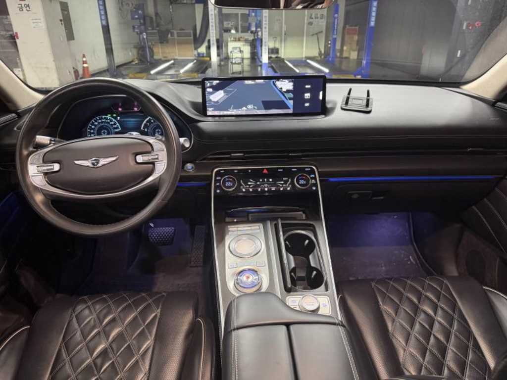 Genesis GV80 - Vista 6
