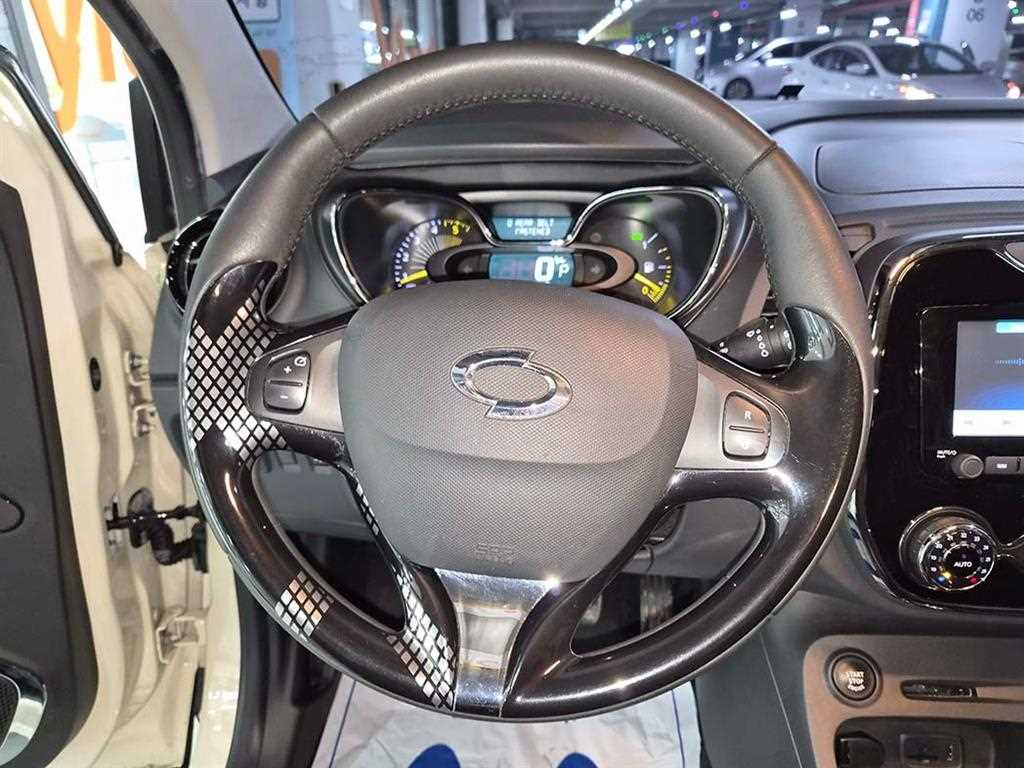 SAMSUNG QM3 - Vista 8