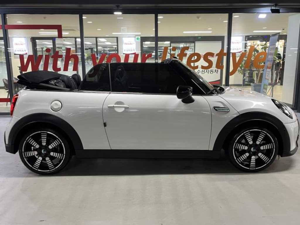 Mini Cooper Convertible - Vista 3