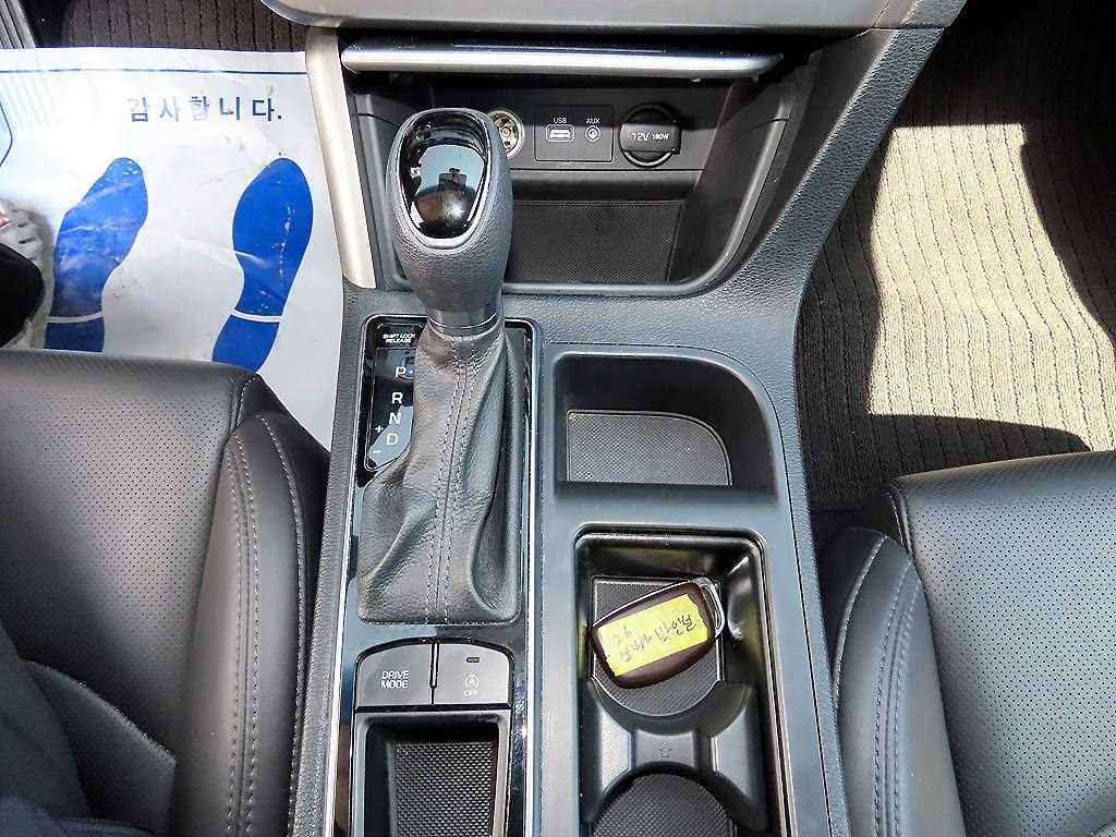 HYUNDAI Sonata - Vista 10