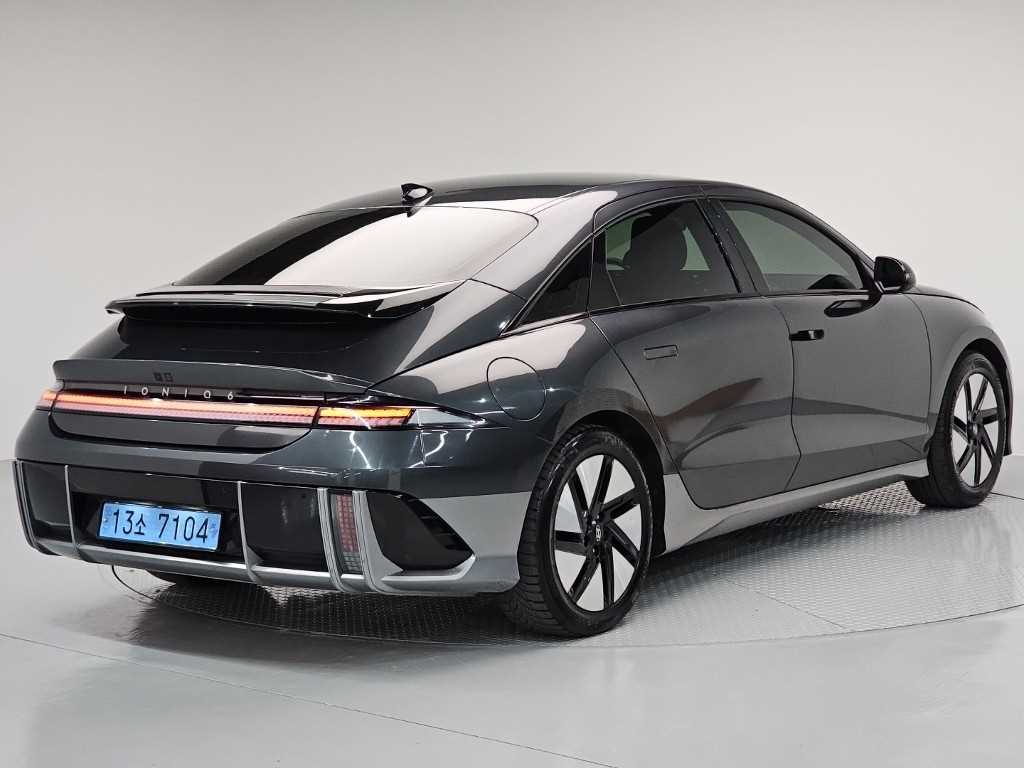 HYUNDAI Ioniq 6 - Vista 4