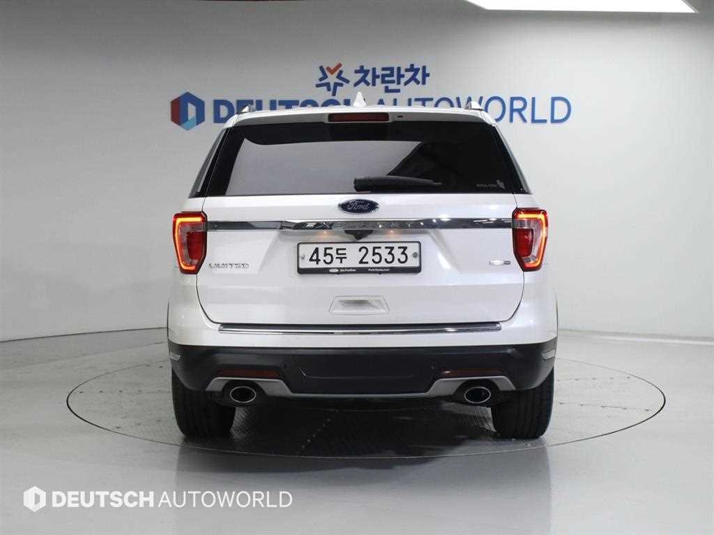 Ford Explorer - Vista 4