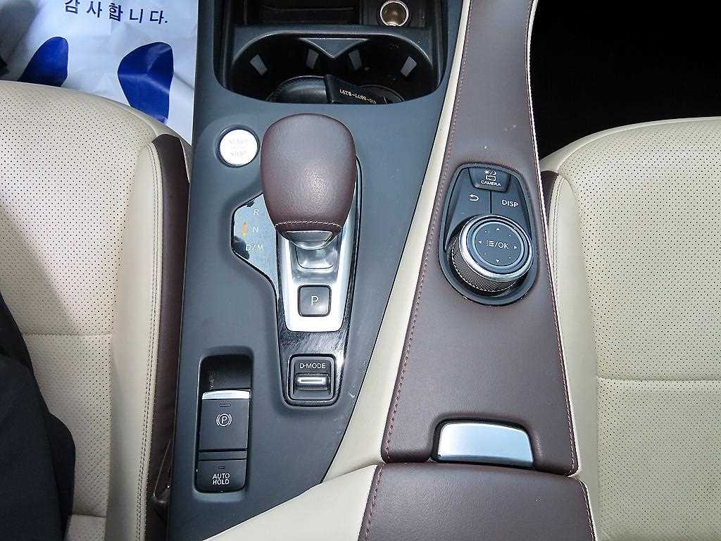 Infiniti QX - Vista 10