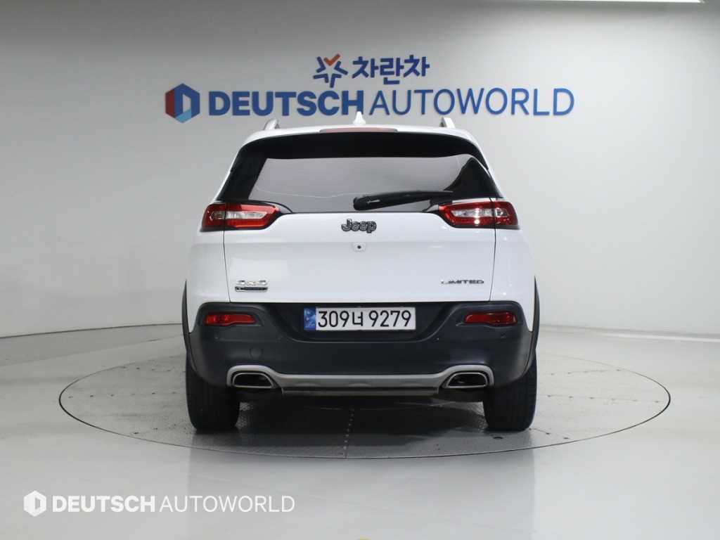 Jeep Cherokee - Vista 4