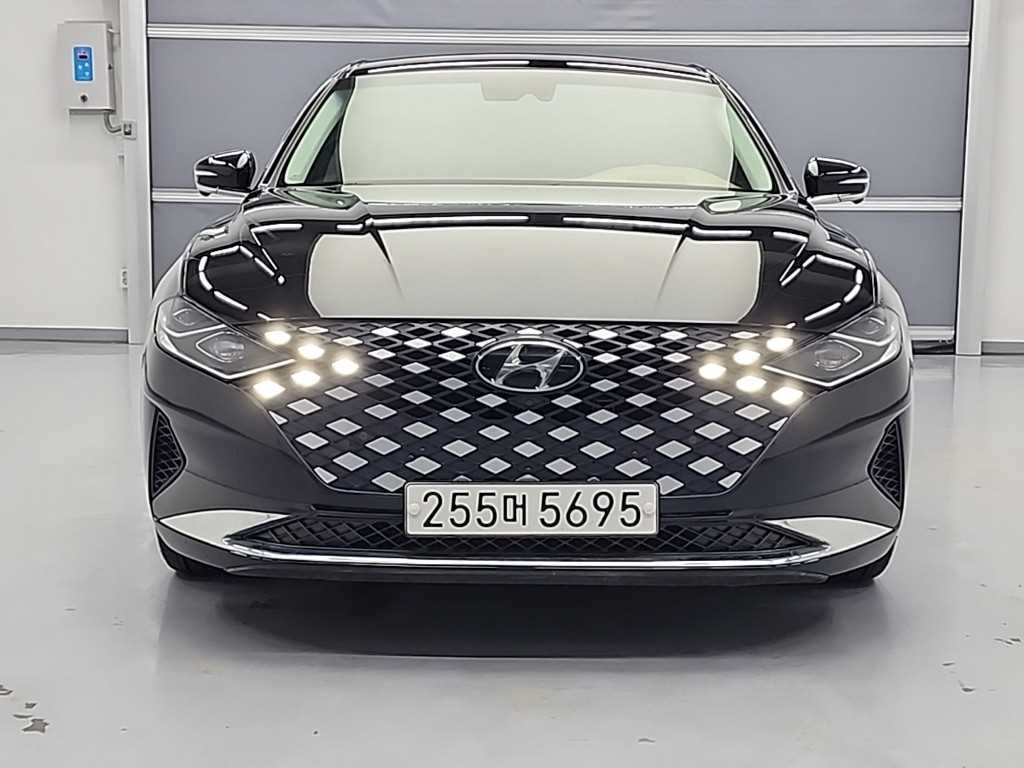 HYUNDAI Grandeur - Vista 3