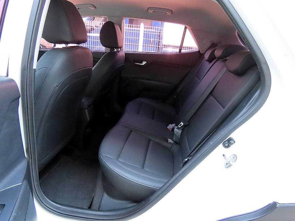 KIA Stonic - Vista 6