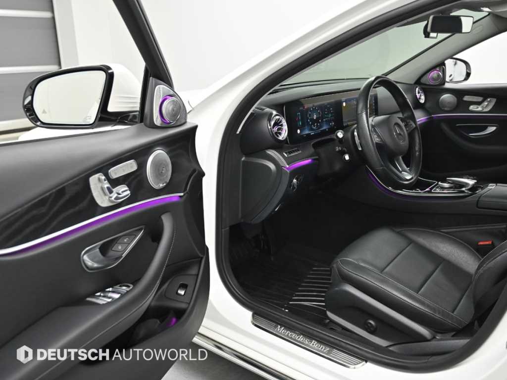 Mercedes Benz E class - Vista 11