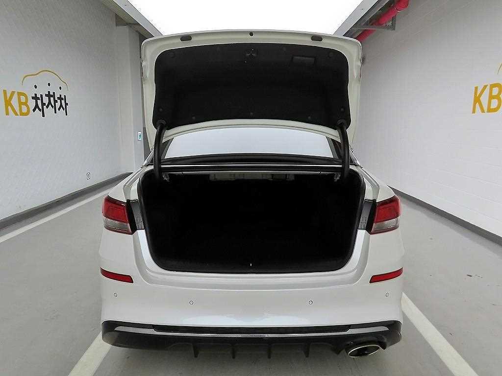 KIA K5 - Vista 5