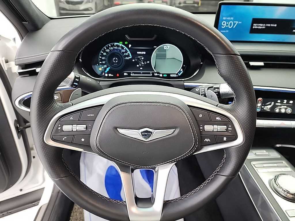 Genesis GV70 - Vista 9