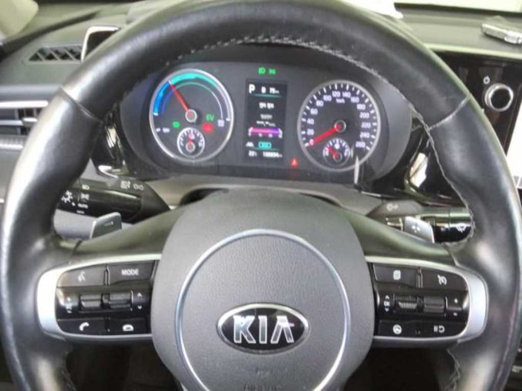 KIA K5 - Vista 4