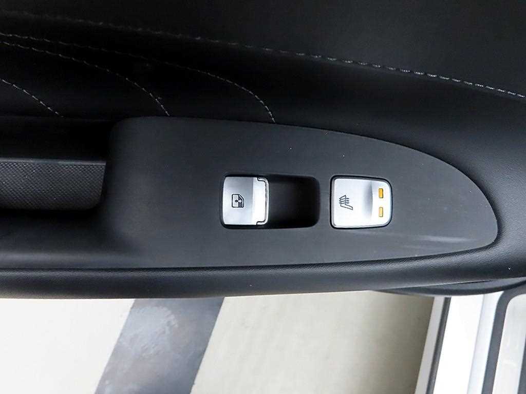 HYUNDAI Grandeur - Vista 12