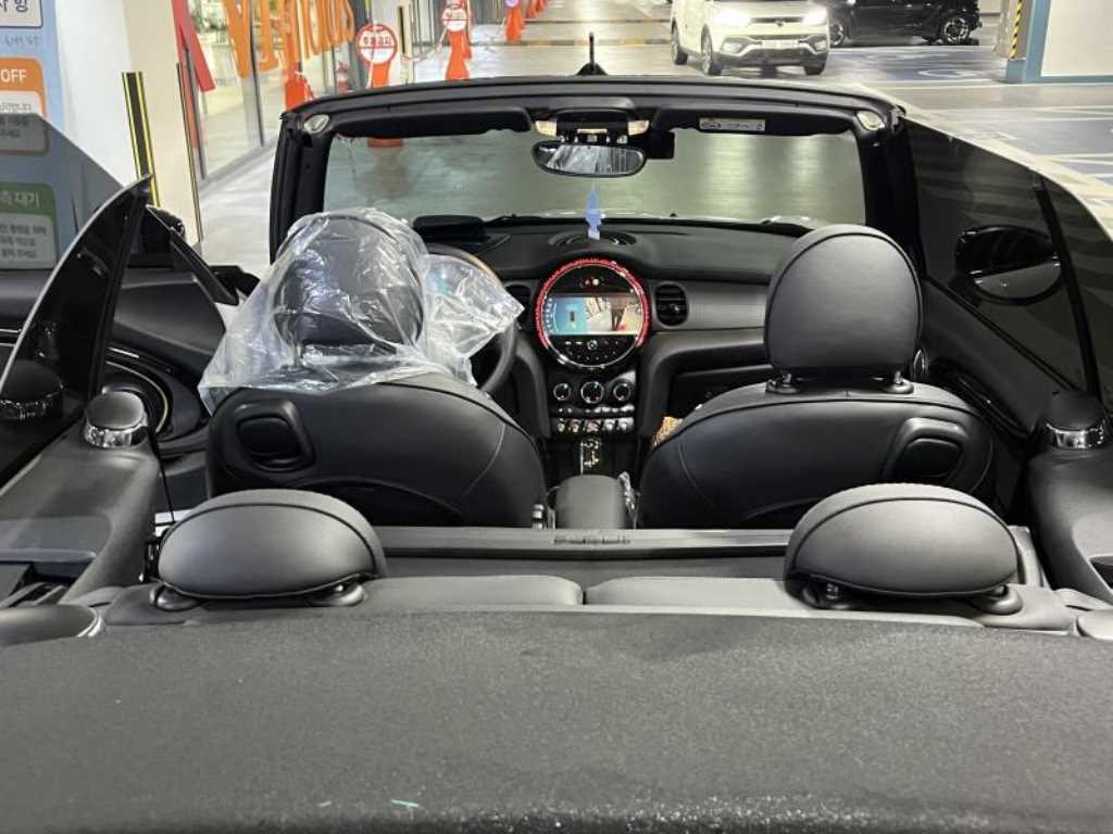 Mini Cooper Convertible - Vista 12
