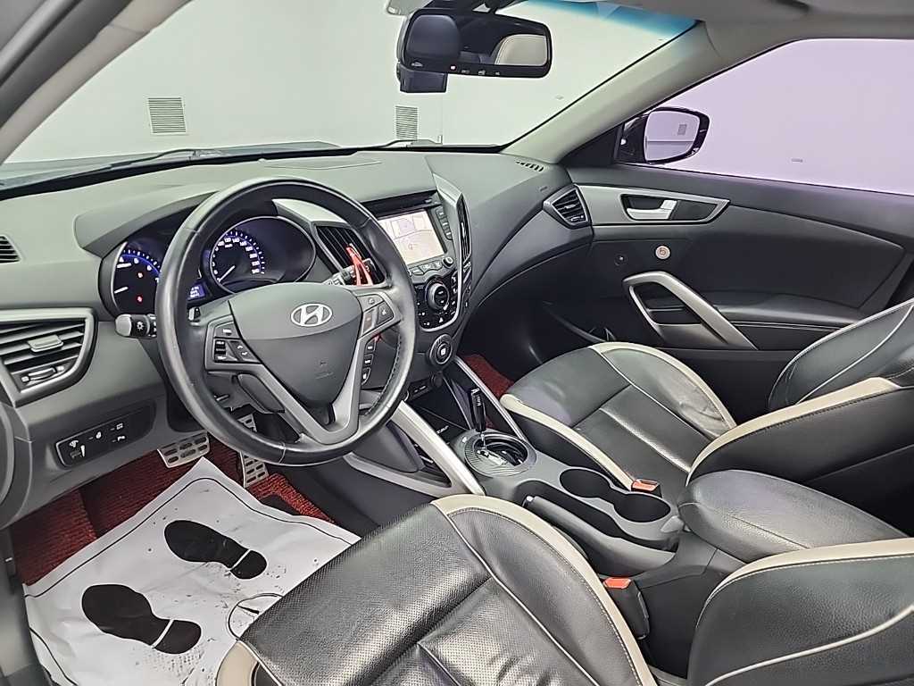 HYUNDAI Veloster - Vista 7