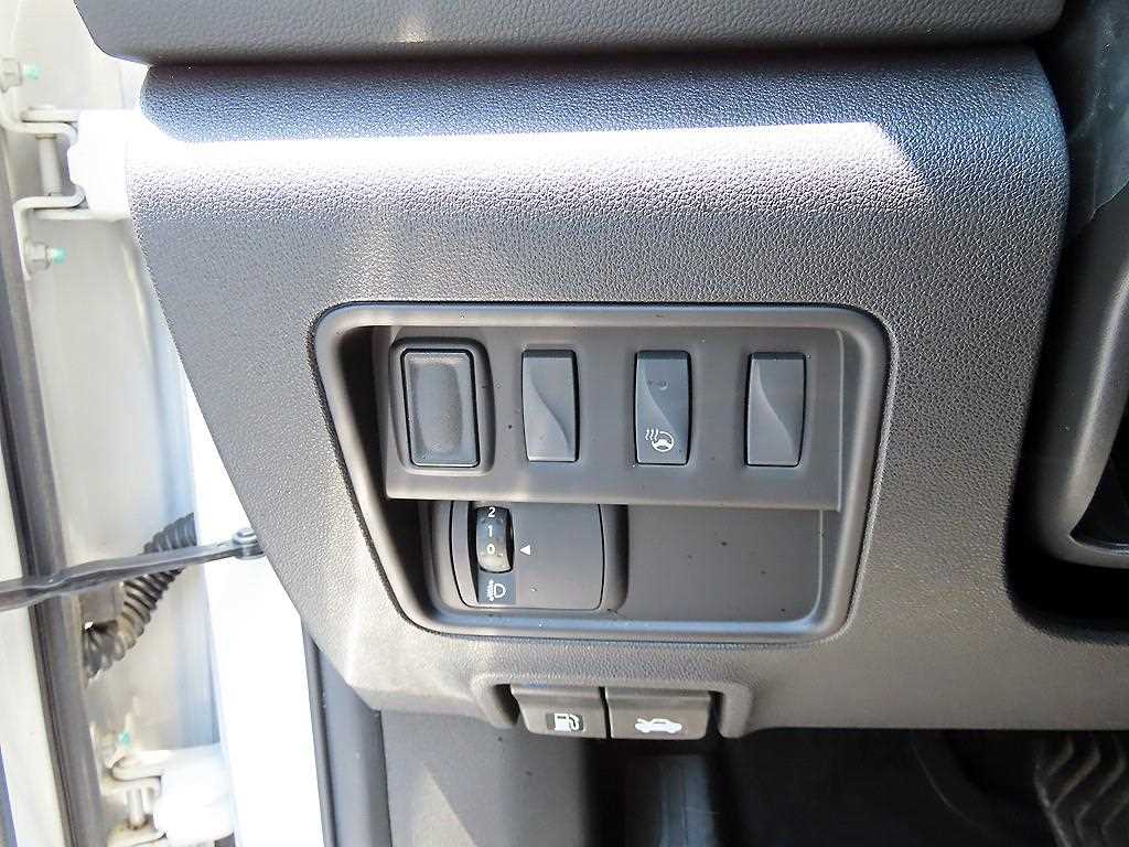 SAMSUNG QM6 - Vista 12