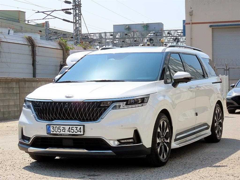 KIA Carnival 2021 Blanco - Importación desde Corea - HF Imports Iquique - Foto 1