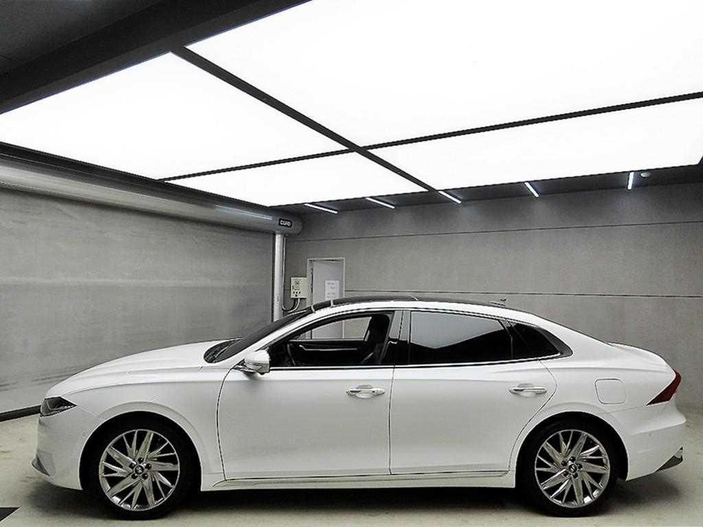 HYUNDAI Grandeur - Vista 4