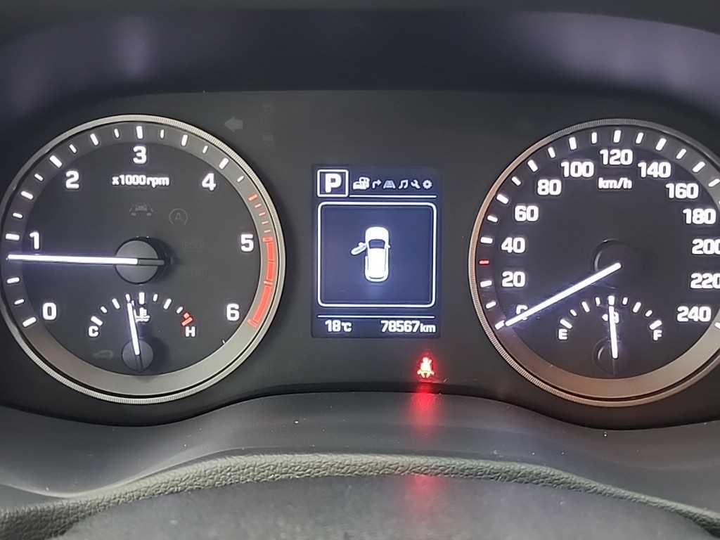 HYUNDAI Tucson - Vista 6
