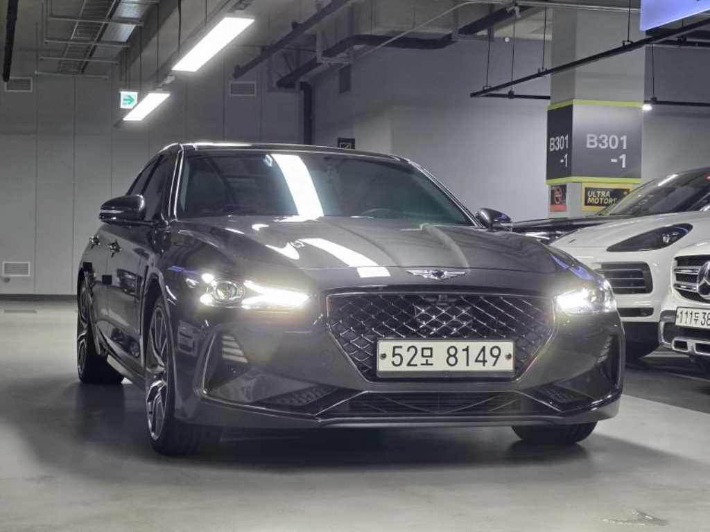 Genesis G70 - Vista 4