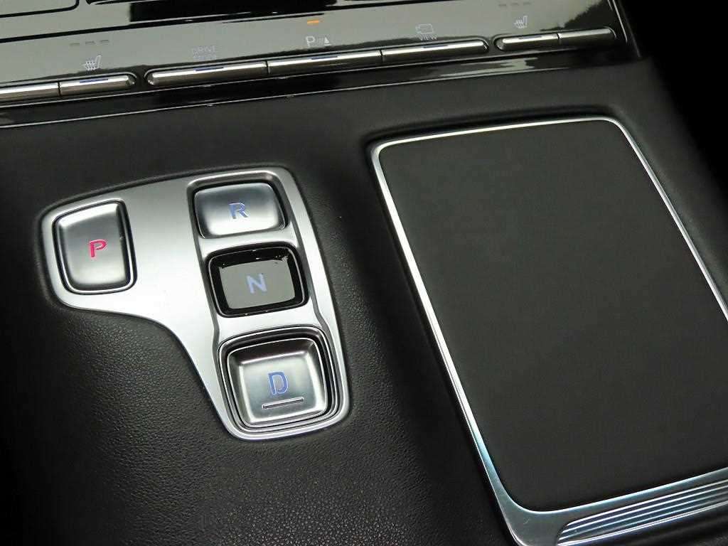 HYUNDAI Grandeur - Vista 10
