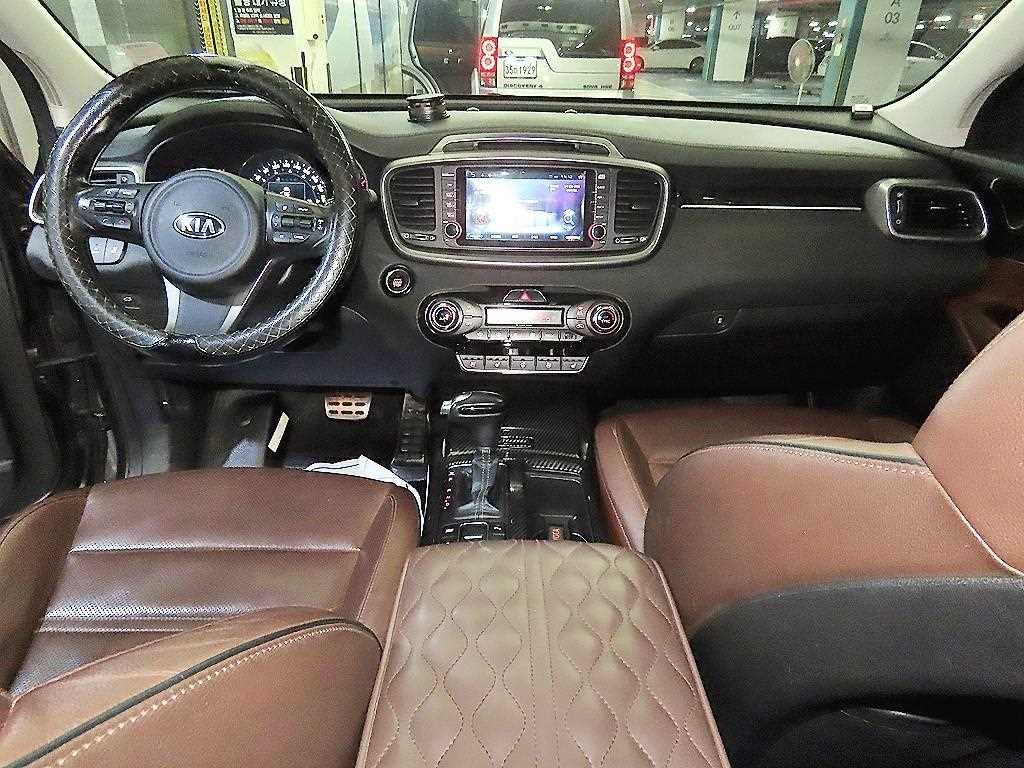KIA Sorento - Vista 10